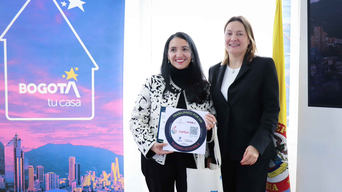 Bogota_Turismo's tweet photo. ♿ @Bogota sigue dando pasos hacia un turismo más incluyente.

Hoy entregamos el distintivo internacional TUR4all a atractivos y prestadores turísticos de la ciudad, un reconocimiento que destaca su compromiso con la accesibilidad y una mejor experiencia para todas las personas. https://t.co/2DmJwN9Tsi
