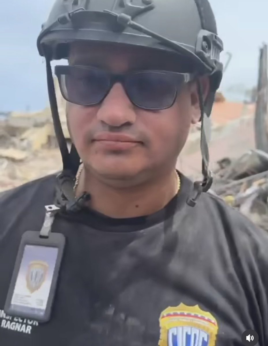 alejandraoraa's tweet photo. Leonardo Javier Ruíz Blanco. El miembro de la CICPC que se llevaba los dólares de los escombros y sufrió denuncia pública https://t.co/AuHlQvK9LL