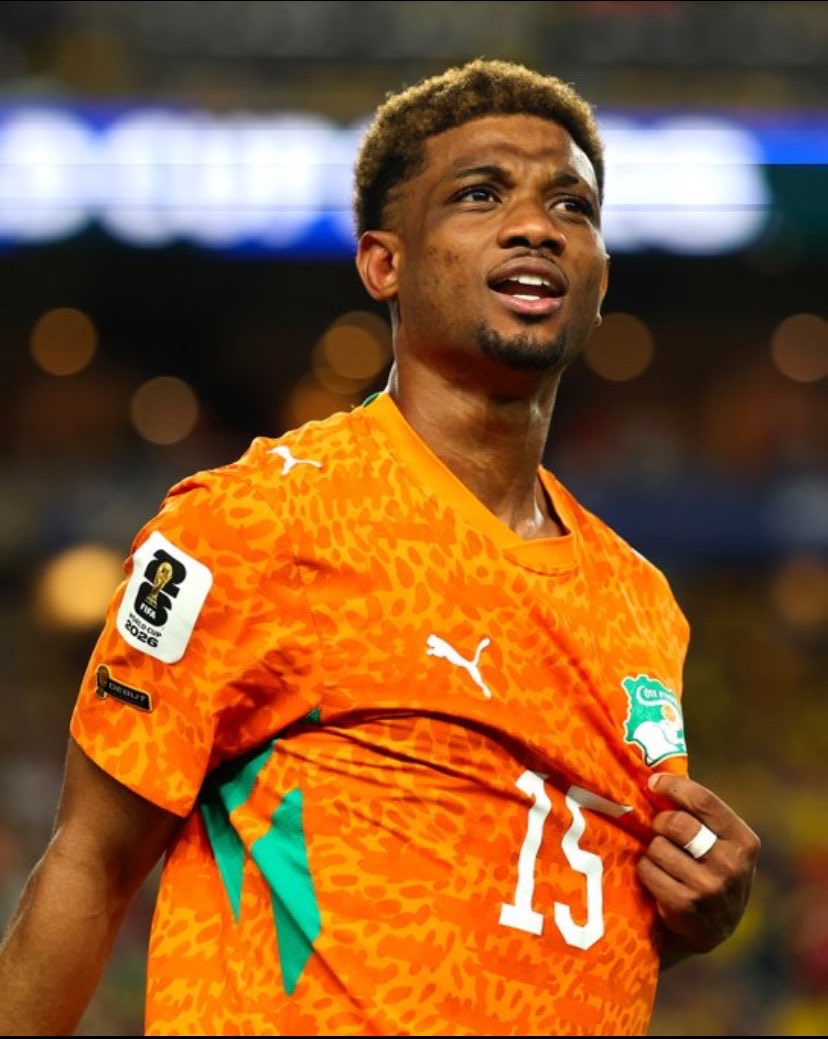 cest_dorhi6's tweet photo. MERCI POUR LES ÉMOTIONS QUE VOUS M’AVEZ FAIT VIVRE DURANT CETTE COMPÉTITION , vous êtes IMMENSES LES GARS

Vous êtes des vrais joueurs de foot pas comme les autres princesses qui se baladent sur la pelouse , vous méritez le respect 

JE VOUS AIMES ❤️🇨🇮 https://t.co/v1pAU5wokE