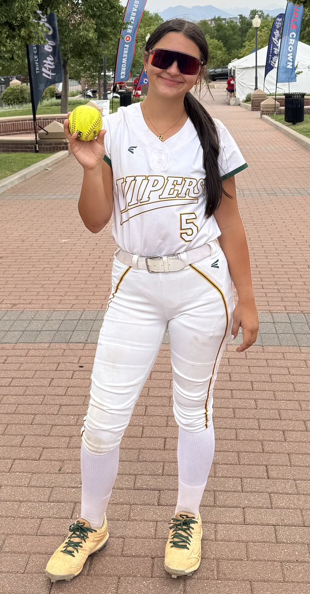 AtlantaVipers12's tweet photo. Not the outcomes we wanted but we competed until the end! Bomb squad and day one in the books! Tomorrow is a new day! #controlthecontrollables #bethestandard 🐍 @Sway_plays @camillaeng2030 @ReeseM2030 https://t.co/LkN4plFpDY