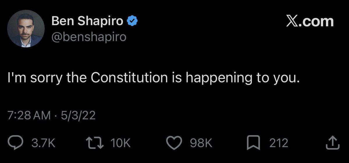 esjesjesj's tweet photo. Holy shit this is perfect https://t.co/W34UEAkpMd