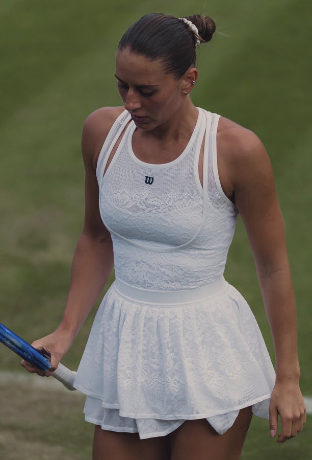 sisiesportes's tweet photo. Um dos vestidos mais lindos do tênis 😮‍💨 https://t.co/IRzYVK80cx