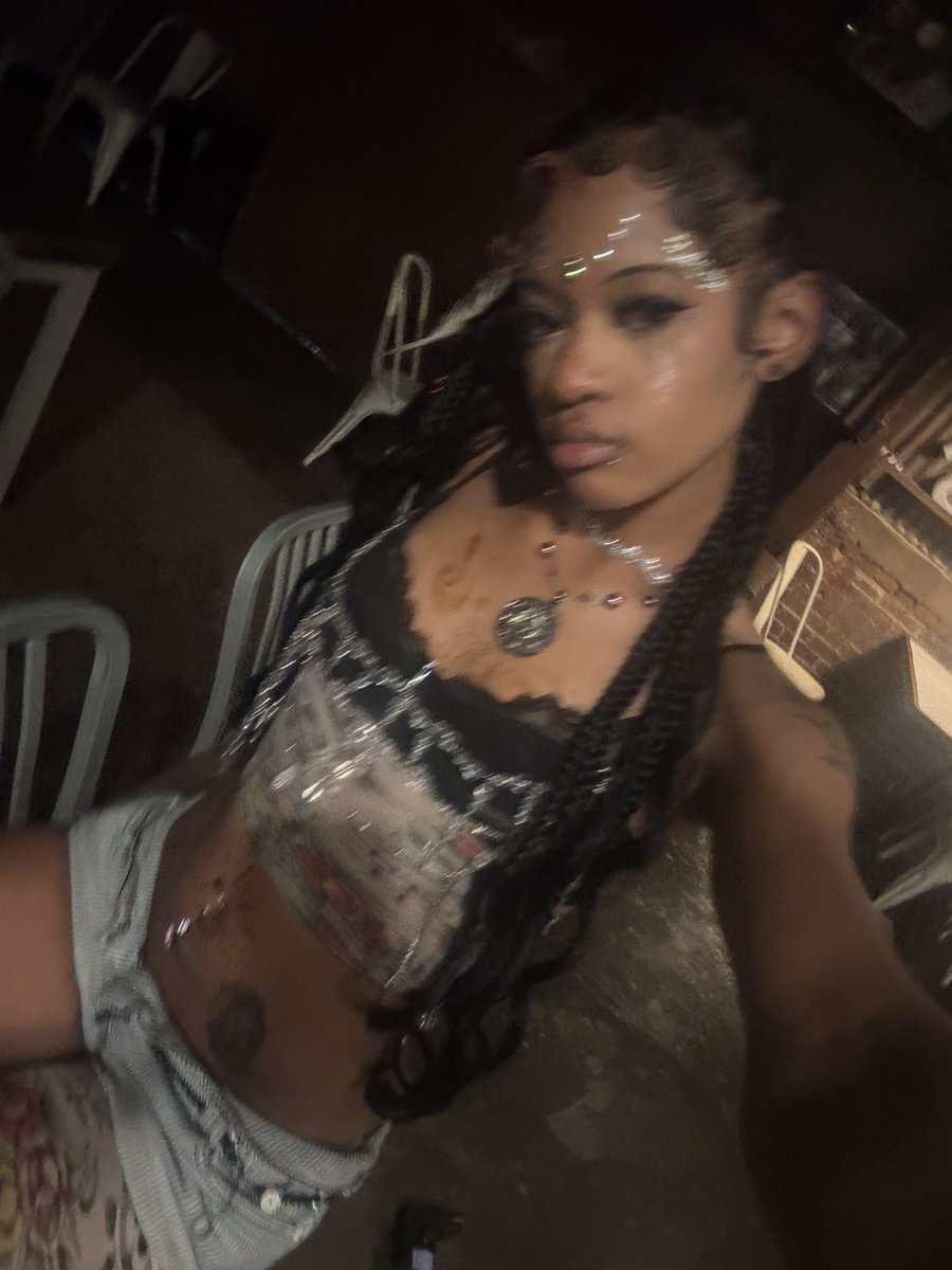 queenofwormz's tweet photo. https://t.co/M0kxt94HWV