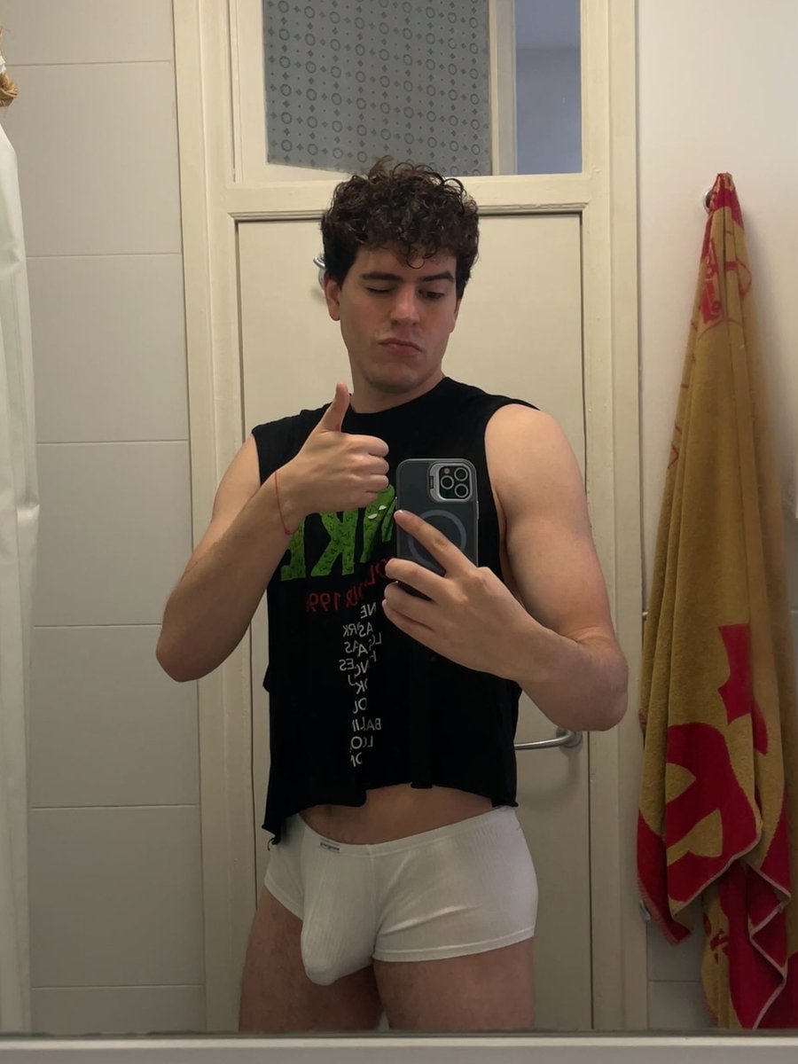snoruntt's tweet photo. Last day of pride https://t.co/DJmm0P7xfv