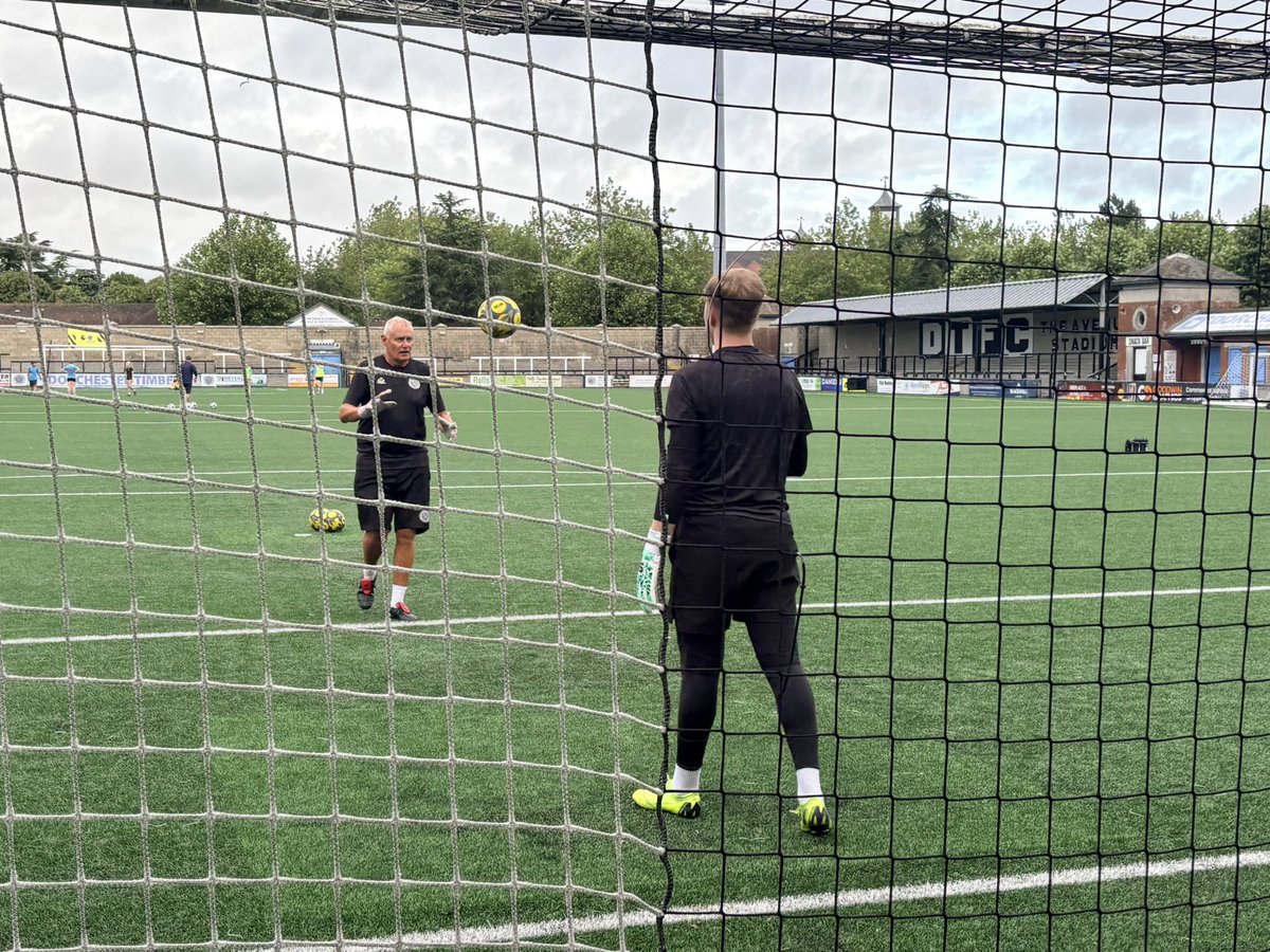 DorchTownFC's tweet photo. Session 1: Complete โ
First pre-season training session back for Glenn Howes' Magpies squad this evening! ๐ช
#WeAreDorch โซ๏ธโช๏ธ https://t.co/D76jMd7WnA