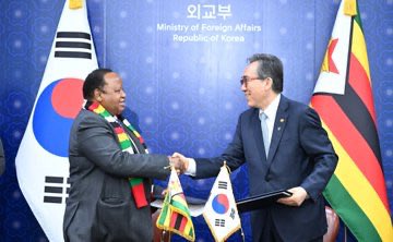 ShaveHon1's tweet photo. It was a pleasure to catch up with an old friend, Minister Cho Tae-yul FMChoTaeyul &amp; discuss ways to boost the excellent relations btwn Zimbabwe &amp; the Republic of Korea through enhanced trade &amp; economic cooperation.  Afterwards, we signed the Bilateral Air Services Agreement https://t.co/9en9s7n6rl