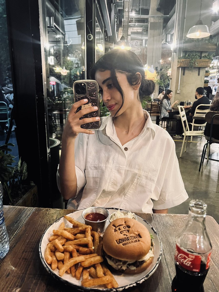 دریا🌊 tweet media