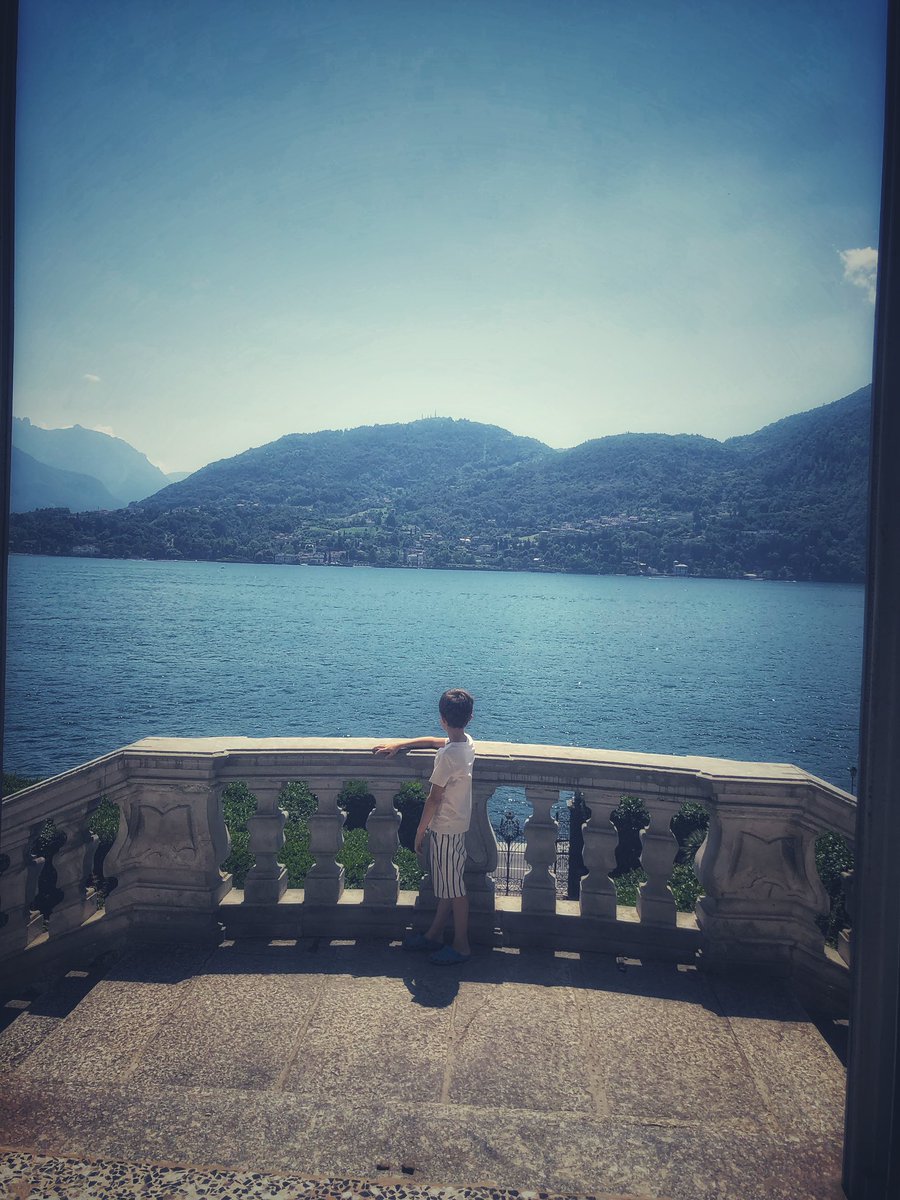 ArgiaBignami's tweet photo. #Comolake #Iseolake #june26 #landscapes #travelling #summer #onlyforlove https://t.co/UbHKWY2pOb