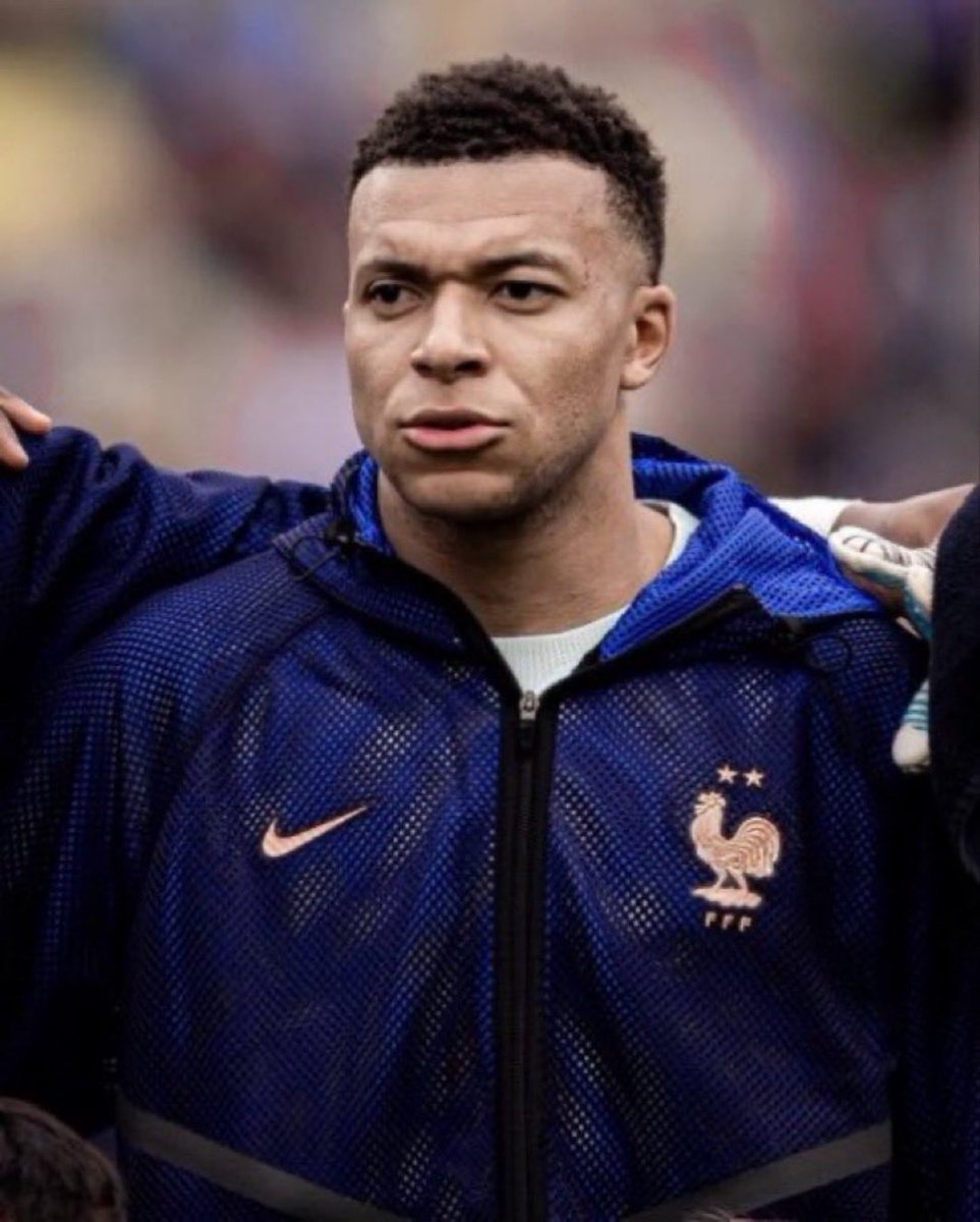 MarioHurtadoRM's tweet photo. KYLIAN MBAPPÉ SE ACABA DE CONVERTIR EN EL MÁXIMO GOLEADOR HISTÓRICO EN ELIMINATORIAS DE MUNDIALES SUPERANDO A RONALDO NAZARIO. https://t.co/nTMEFCeugi