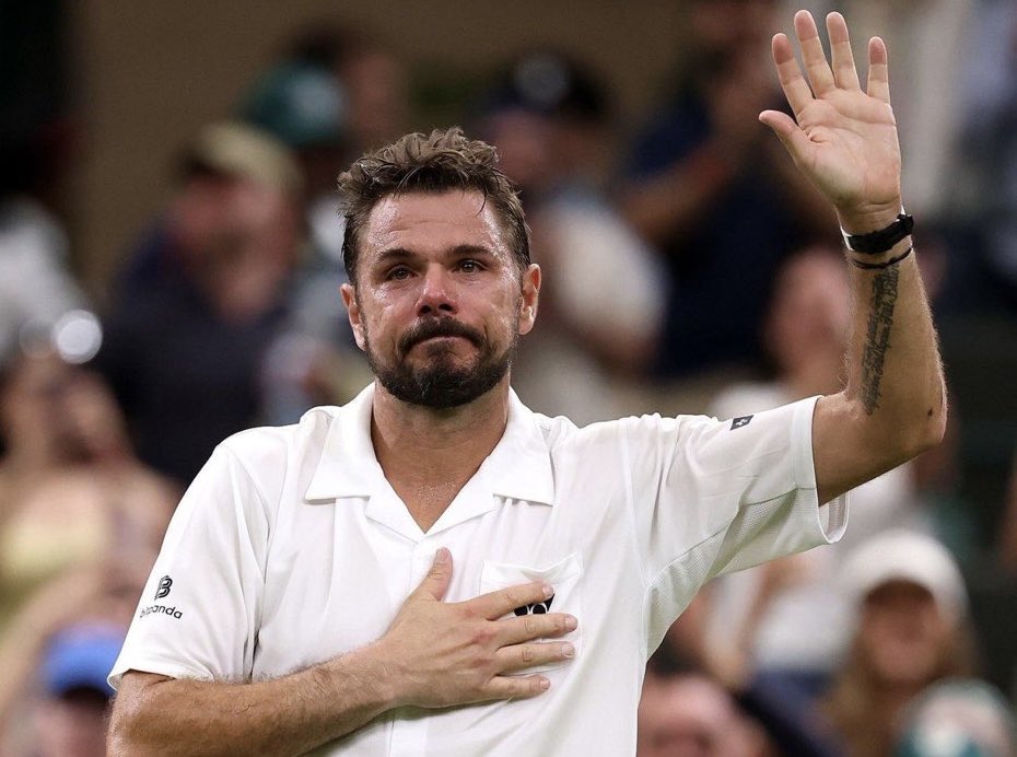 BenoitMaylin's tweet photo. 🗣️ Wawrinka : «Je ne veux pas prendre ma retraite, mais je sais qu'il est temps d'arrêter. Et d’avoir l’occasion de jouer une dernière fois à Wimbledon… c’est un tournoi tellement spécial. Enfant, j’ai toujours rêvé d’être ici un jour.»

C’est fou comme on aime ce mec ❤️ https://t.co/LwKzgnrYWk