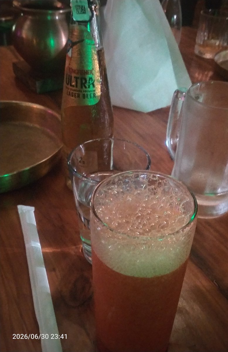 elmoelmo789's tweet photo. Bar, Pub and Clubs are last refuge of losers.. The best part of running from oneself is that you start doing those stuffs which you hate. https://t.co/5QaOFwhPV3