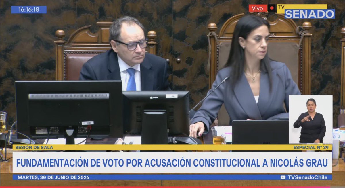 PinillaDiputado's tweet photo. 🔴El senado sigue discutiendo la Acusación constitucional contra Grau, una pérdida de tiempo y recursos impresionante. El @PDC_Chile tiene su propia propuesta de reforma constitucional para eliminar estos shows que lo único que hacen es que las grandes reformas sigan durmiendo. https://t.co/NjSnMx4Koe