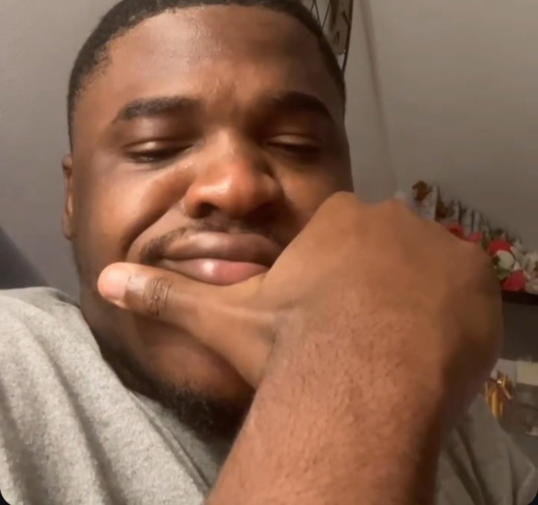 Akha_db7's tweet photo. @ibooufall2 PSG qui est entrain de douter sur ce DIOMANDE 🤔😭😭😭🤣🤣🤣 https://t.co/uZXsq3GLvo