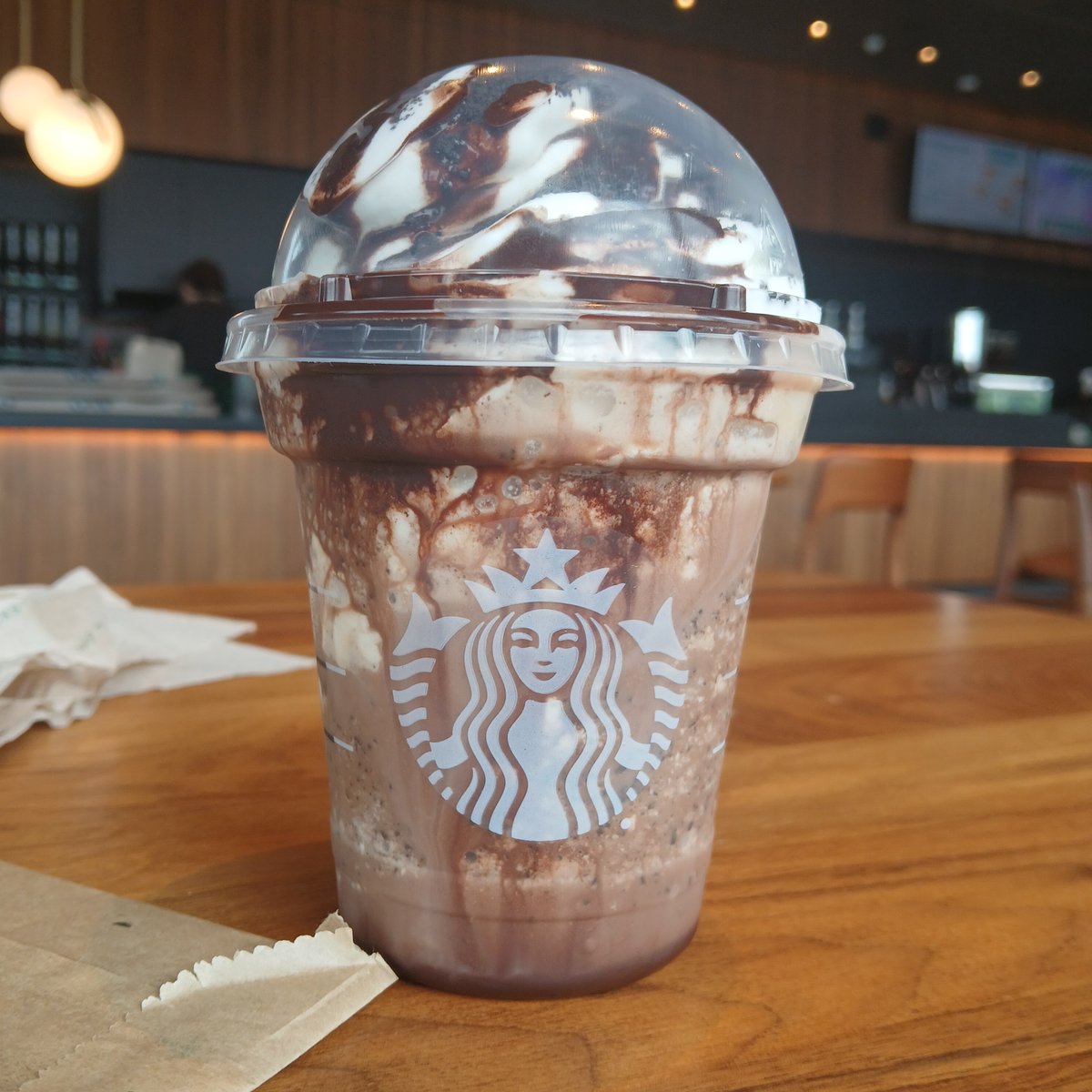 1internetangel's tweet photo. @cautiousmimi Dude the shit id do for the mocha cookie bs at Starbucks https://t.co/2TQsSiNCWK