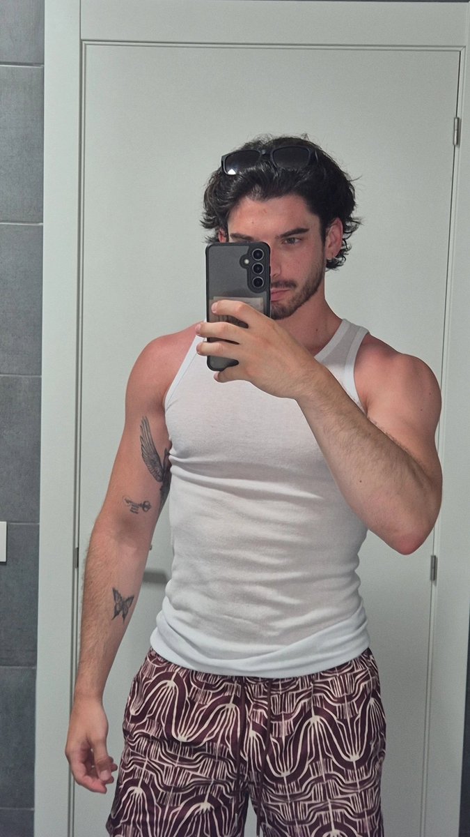 jjph234591's tweet photo. Cuidadito con el sol https://t.co/zj7xYBHSZB