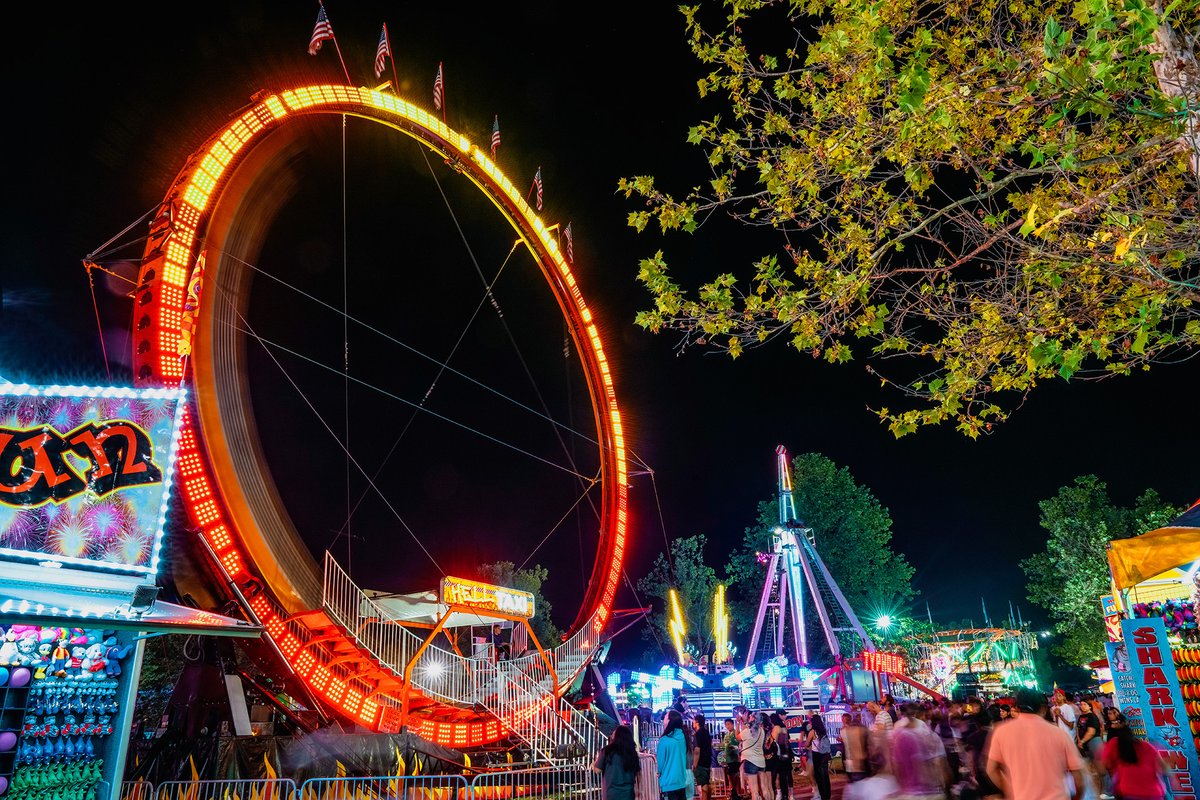 acwmc's tweet photo. Summer nights full of lights ✨

In just 2 WEEKS, the Summit City Carnival returns to the Memorial Coliseum parking lot to light up the night! Don't miss thrill-seeking rides, classic carnival foods, and adorable prizes.

📅 July 10-18
🔗 https://t.co/EDH3tebaDs https://t.co/zN3onmUU9V