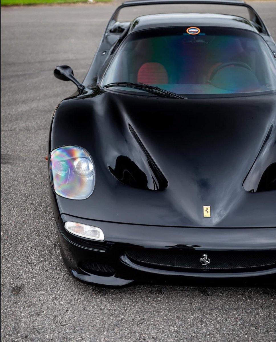 Shtreetwear's tweet photo. Nero Daytona Ferrari F50 https://t.co/APW8vCLiFX