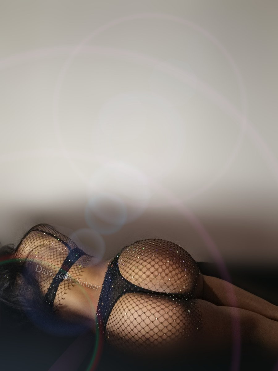 Dark_666_Sinner's tweet photo. Te gustaría una fotito o vídeo personalizado para ti? 🥵🔥
Mándame Dm 💲💲💲
#trans #ventadecontenido #lovetrans #sissy #female #translover #swingeer #sw #single https://t.co/6YCuephtW6