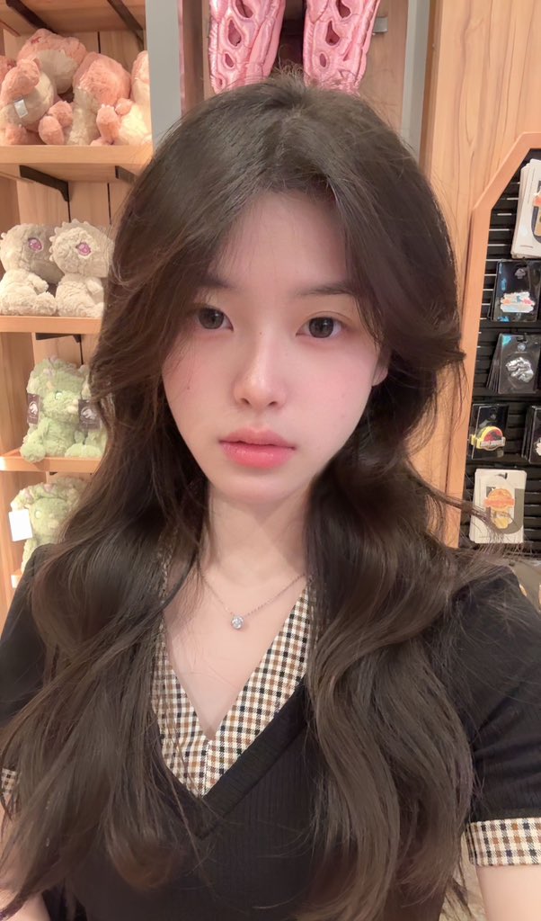 Tomjivd's tweet photo. 해협을 넘어 동화 같은 약속에 참석합니다, 디즈니의 마법은 매우 치유적이며, 이 땅의 온도는 더욱 감동적입니다, 저는 대륙을 매우 좋아합니다.📀 https://t.co/o0ODN4w5b8