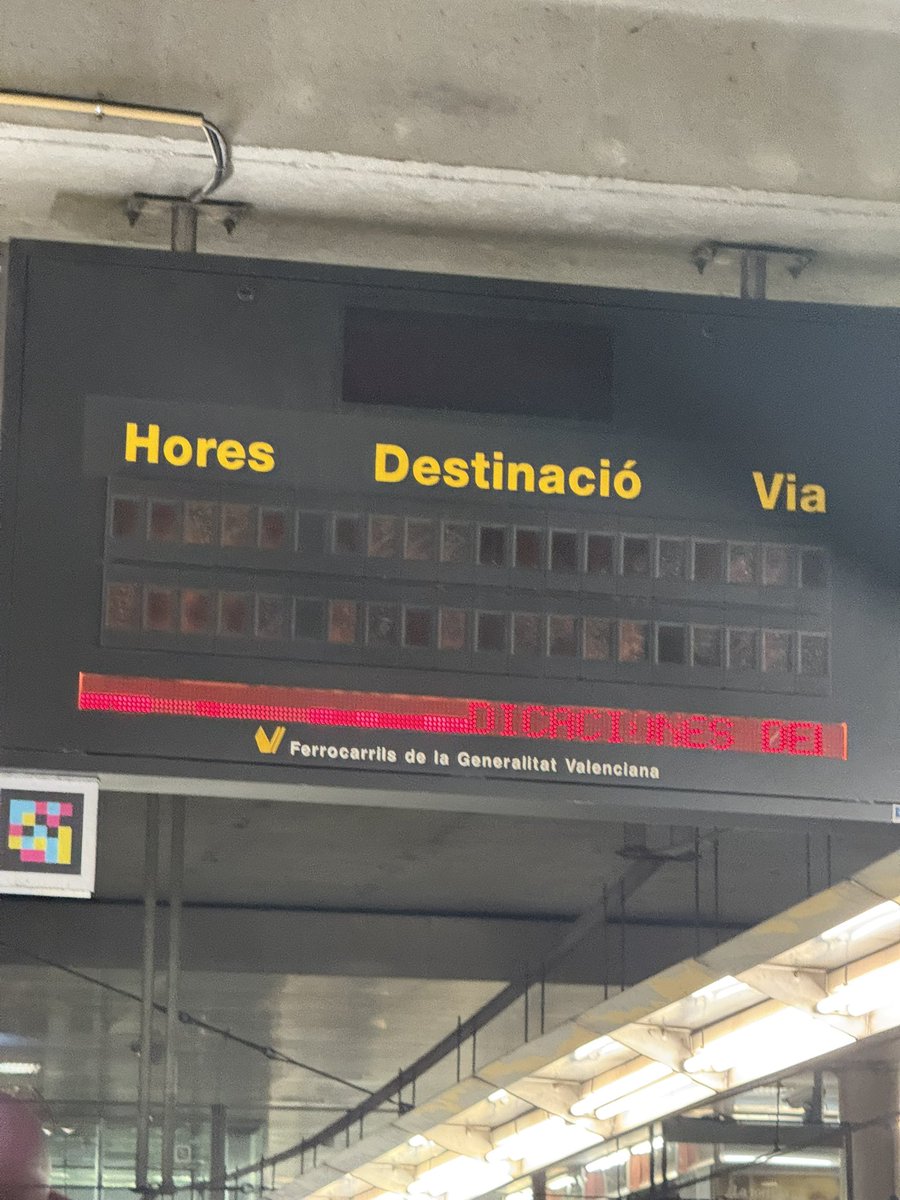 bxrax_'s tweet photo. Divino. Se ve todo de lujo 😀 @metrovalencia https://t.co/hBEQ11lFDB