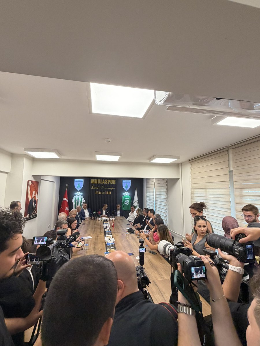 _FerdiK_48's tweet photo. Yeni sezonda kulübümüzün yanında yer alan değerli sponsorlarımız Mikroman ve Dokoru’ya desteklerinden dolayı teşekkür ederiz.

İş birliğimizin her iki taraf için de hayırlı olmasını diliyor, birlikte başarılı bir sezon geçirmeyi temenni ediyoruz.

#Muğlaspor 💚🤍 https://t.co/Peqcmdca4R