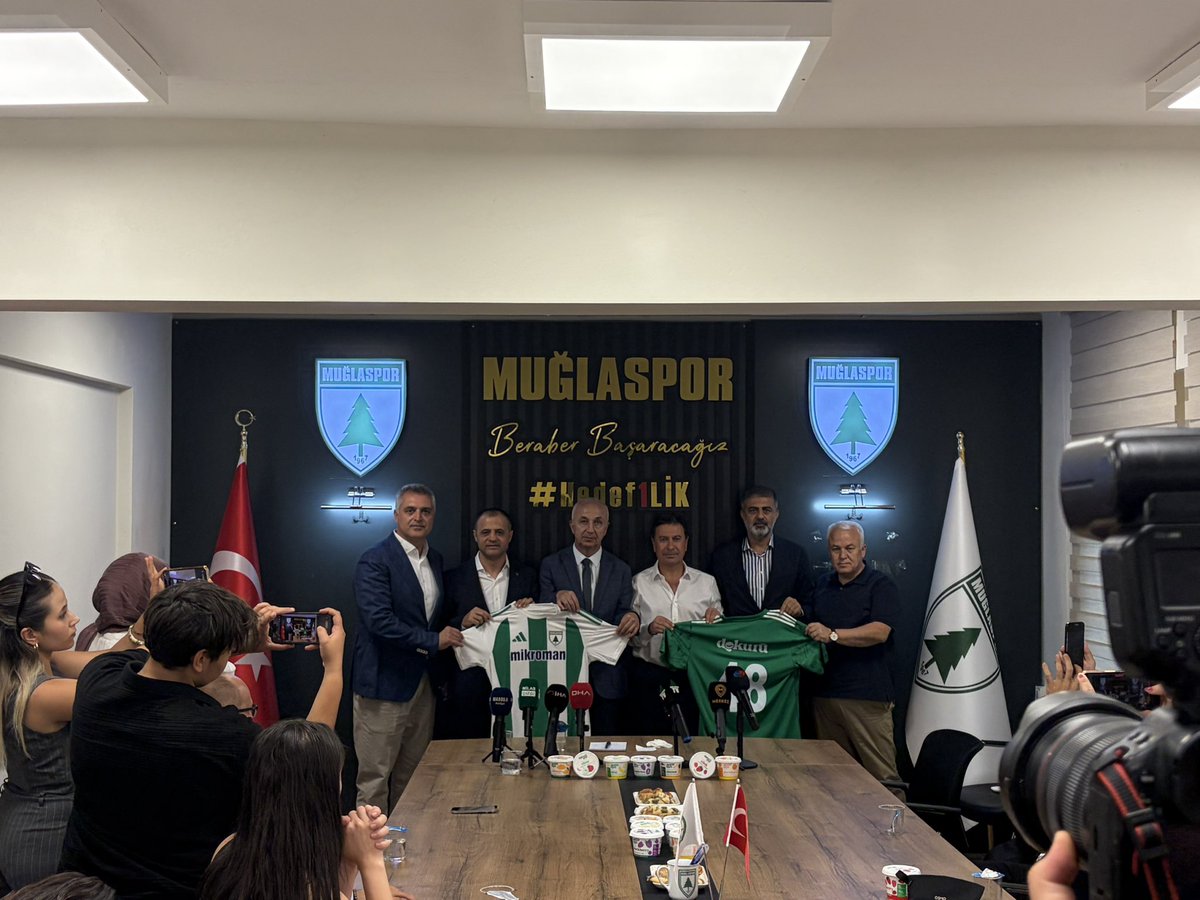 _FerdiK_48's tweet photo. Yeni sezonda kulübümüzün yanında yer alan değerli sponsorlarımız Mikroman ve Dokoru’ya desteklerinden dolayı teşekkür ederiz.

İş birliğimizin her iki taraf için de hayırlı olmasını diliyor, birlikte başarılı bir sezon geçirmeyi temenni ediyoruz.

#Muğlaspor 💚🤍 https://t.co/Peqcmdca4R
