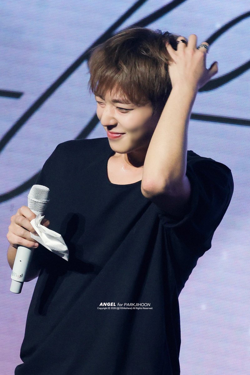 1004isHere's tweet photo. 260627 RE:FLECT in HONG KONG

𝓬𝓸𝓸𝓵 💨🍃🌬️🌪️

-
#박지훈
#PARKJIHOON https://t.co/Bu5w8VKUjE