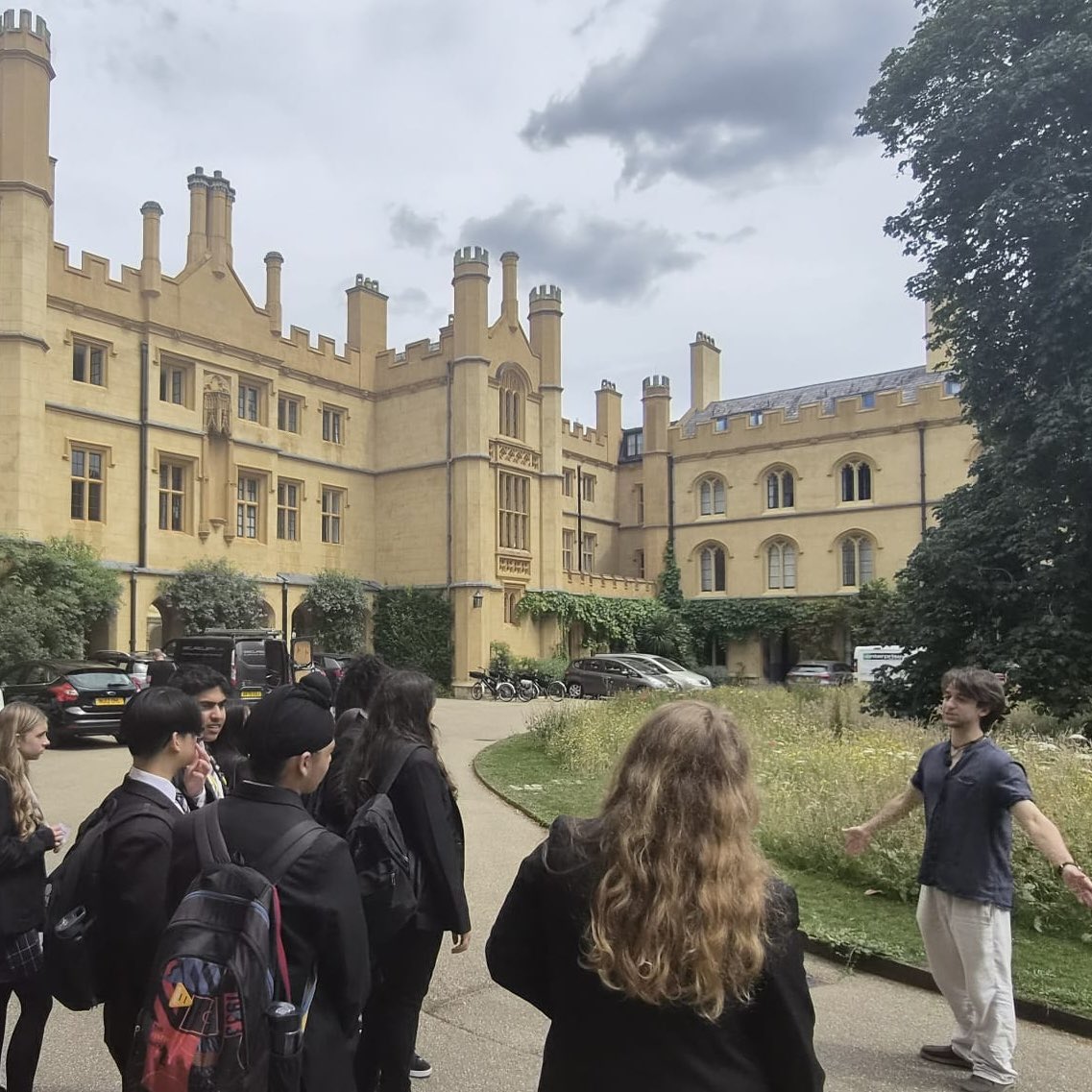 TheWellsAcademy's tweet photo. Students in Year 10 visited Trinity College at Cambridge University today to learn about life at a world leading university.

They toured the college and learnt about the importance of working hard to gain fantastic qualifications that will open doors for the future!

#Ambition https://t.co/vZNHR8LtYd