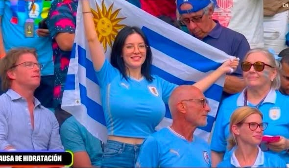 FattahFattahh's tweet photo. كتب احدهم ساخرا 
-
لتاني مره بقولها بكل صراحه
كاس العالم ده اثبت حاجتين
احنا معندناش كورة
ومعندناش نسوان كمان https://t.co/1BfQzbI8Mb