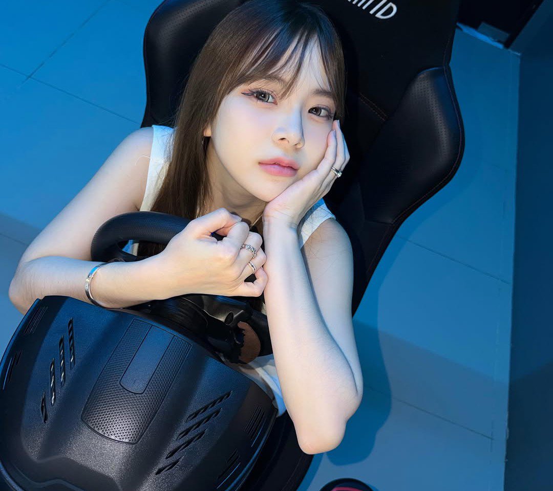 Refalynn20's tweet photo. #cumtribute #射屏 #ぶっかけ https://t.co/Q6tdfvS8Dx