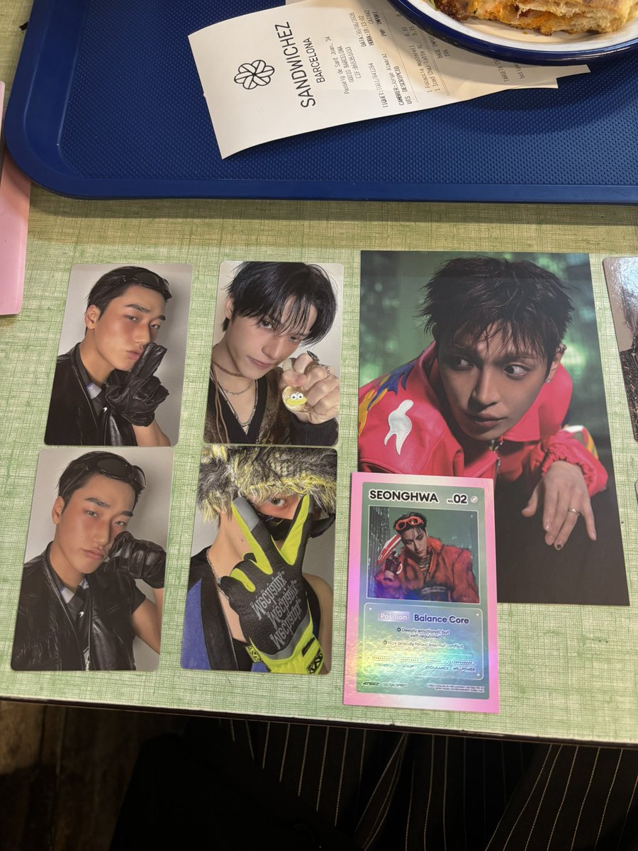 YUNCH4CCO's tweet photo. bought the albums today i think san is in love with me y'all https://t.co/HnPiQwBIn0