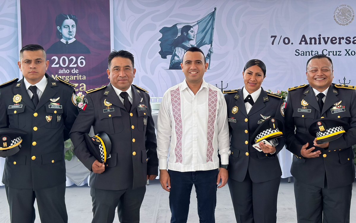 JoseCarlosFO's tweet photo. Esta mañana asistimos al acto conmemorativo por el séptimo aniversario de la creación de la Guardia Nacional, institución que contribuye a la paz de 🇲🇽. https://t.co/MhHB9RCWC9