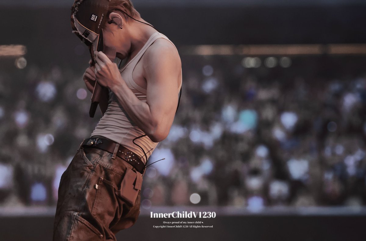 InnerChild_tete's tweet photo. perfect muscles https://t.co/F1elqLmmKC