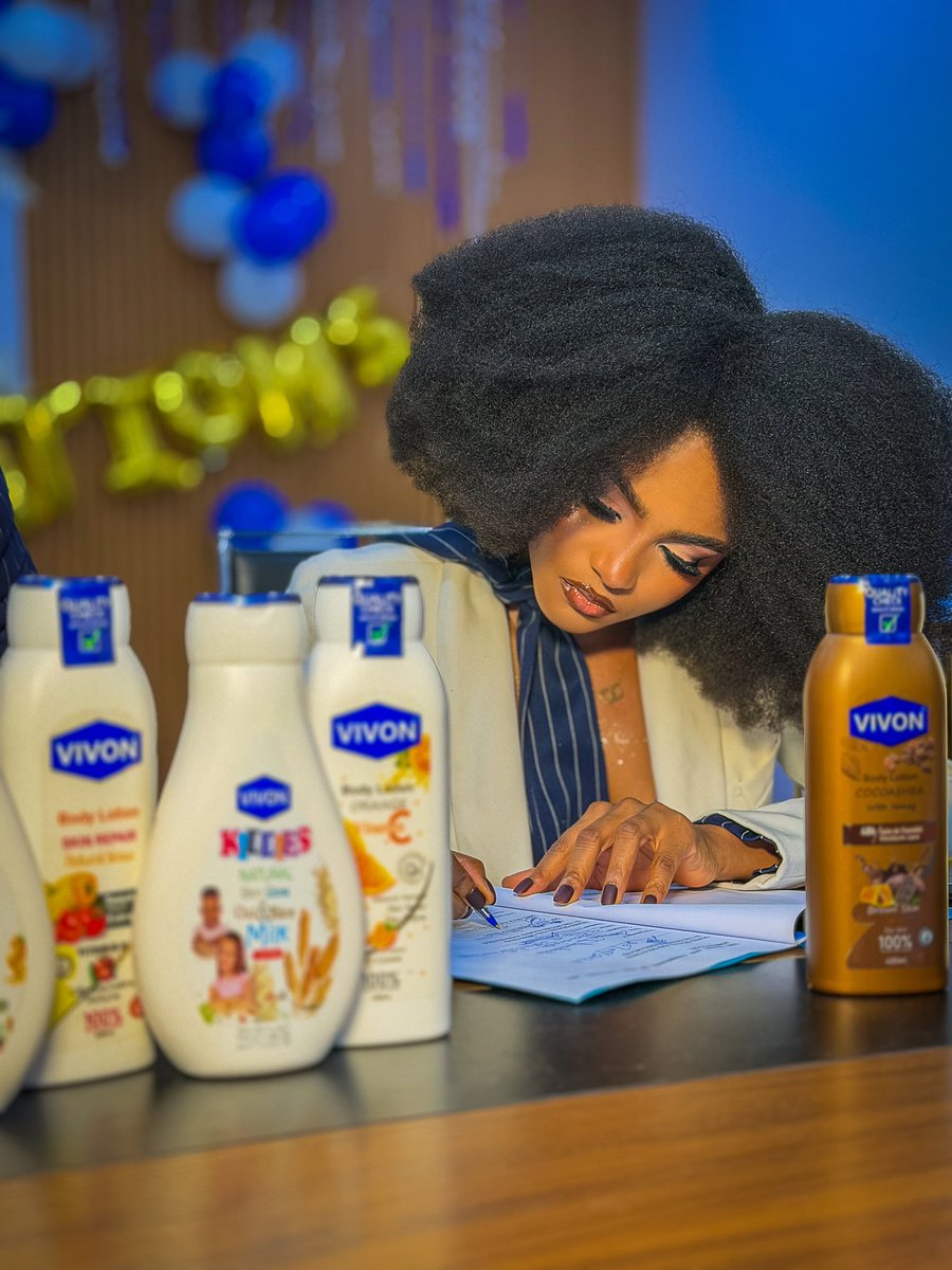 iamkellyrae1's tweet photo. My queen &amp; I are excited to officially join the Vivon family as Brand Ambassadors. It’s an incredible honor to partner wit a brand that shares our passion for excellence, innovation &amp; impact.
Here’s to bigger dreams, greater influence &amp; a future filled with possibilities.
#Vivon https://t.co/pp1Ssucmhx