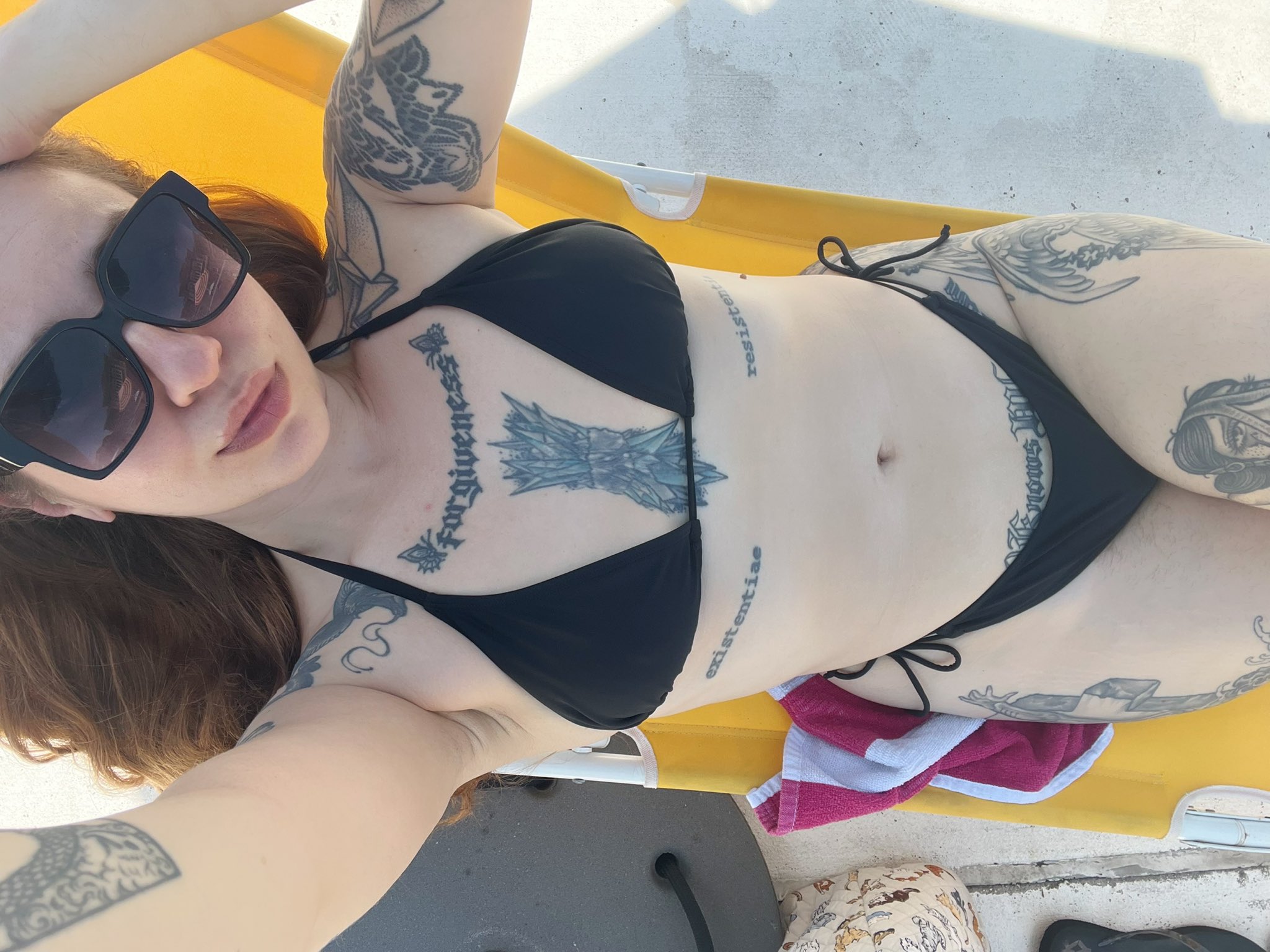 Officially in pool mode until further notice 💦 https://t.co/WCjcBcYJol