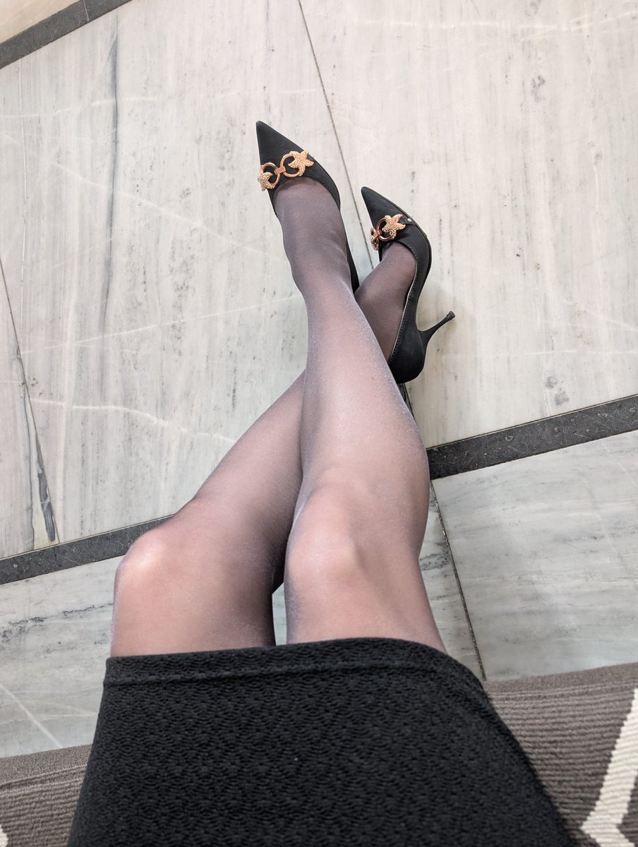 FantasyStocking's tweet photo. Wolford Satin Touch 20
#pantyhose https://t.co/9BtsoalLYx