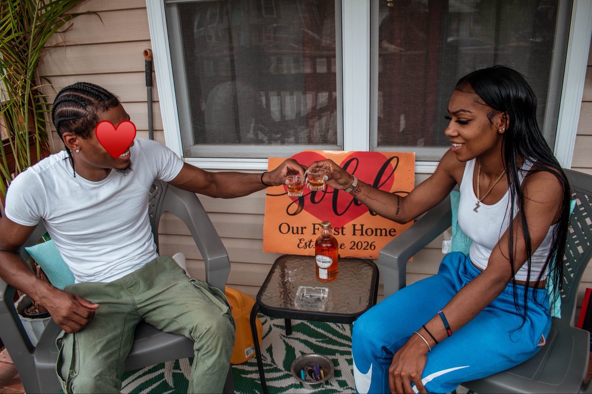 xx__nyaa's tweet photo. As June ☀️comes to an end ........
We became homeowners👩🏽‍❤️‍👨🏽🏡
When you came into my life, you brought peace, consistency, and a love that felt safe. Thankyou for this journey we’re on ✨🥳 https://t.co/22BFwgwJsa