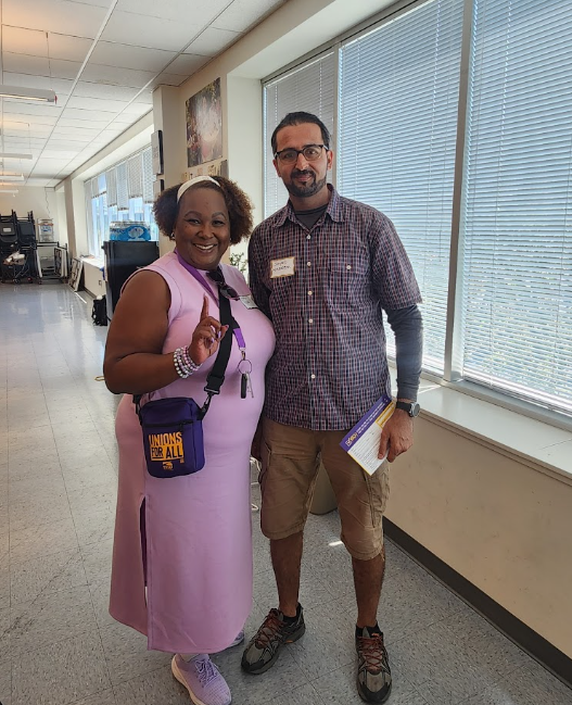 SEIULocal1's tweet photo. Security officers deserve to come home safe after their shift. That’s why Local 1 Chicago member leaders have traveled to California to stand in solidarity with @seiuusww security officers fighting to raise industry standards on training and safety. #StandForSecurity #SB1203 https://t.co/yLBjxl8CU3