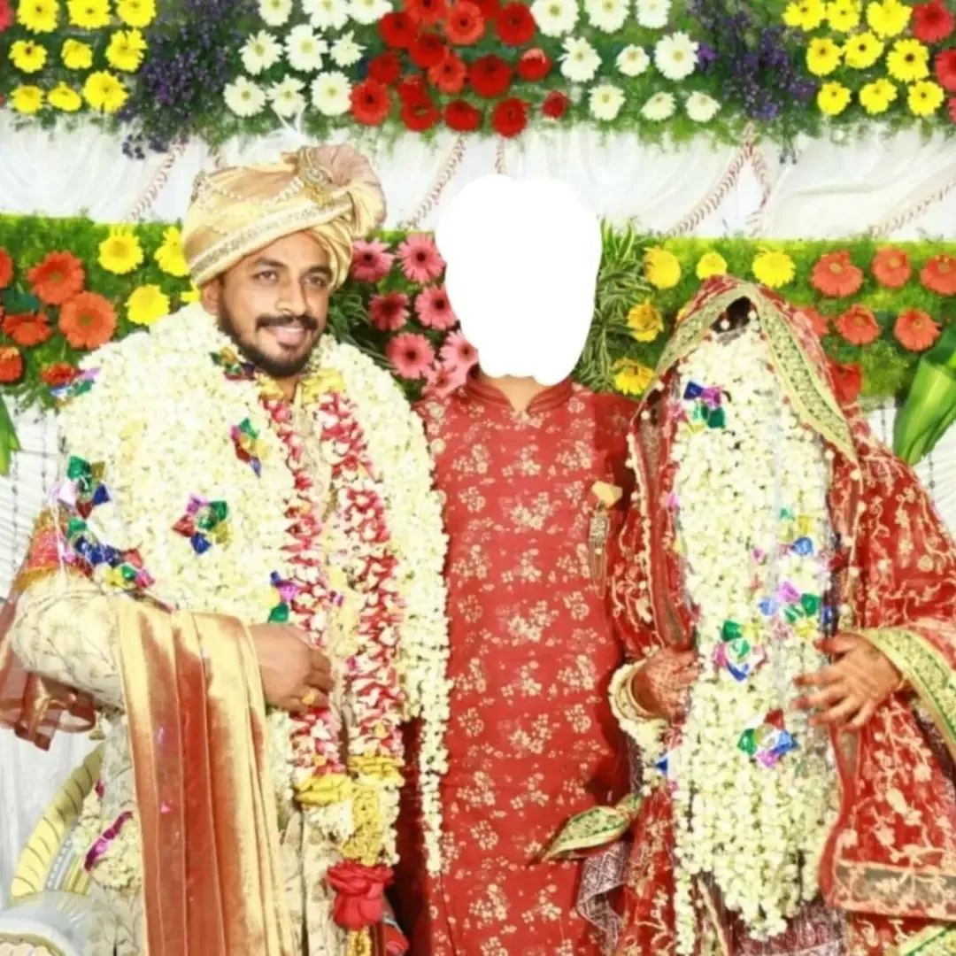 ZiviiBloom's tweet photo. Gym trainer - sexual predator

- Ravi Kumar alias Rafi, works as a gym trainer.

- He traps women in the gym.

- He, along with his accomplices Rupesh Raj and Sohail (Shaik Chand) install tracking devices in the vehicles of the women, which could also record audio.

- He marries the women, sexually exploits them.

- He shoots intimate videos with those women

- He then blackmail the women with those explicit videos and extorts huge money.

- He then disappears.

- SumathiIPS has recently taken charge as the commissioner of police, Malkajgiri and found child sexual abuse angle too.

- Sumati IPS has ordered to book him under POCSO act.

- The question is, why wasn't he booked under POCSO earlier in Aug 2025.!?

- How many more crimes has he committed which haven't come out yet.!?