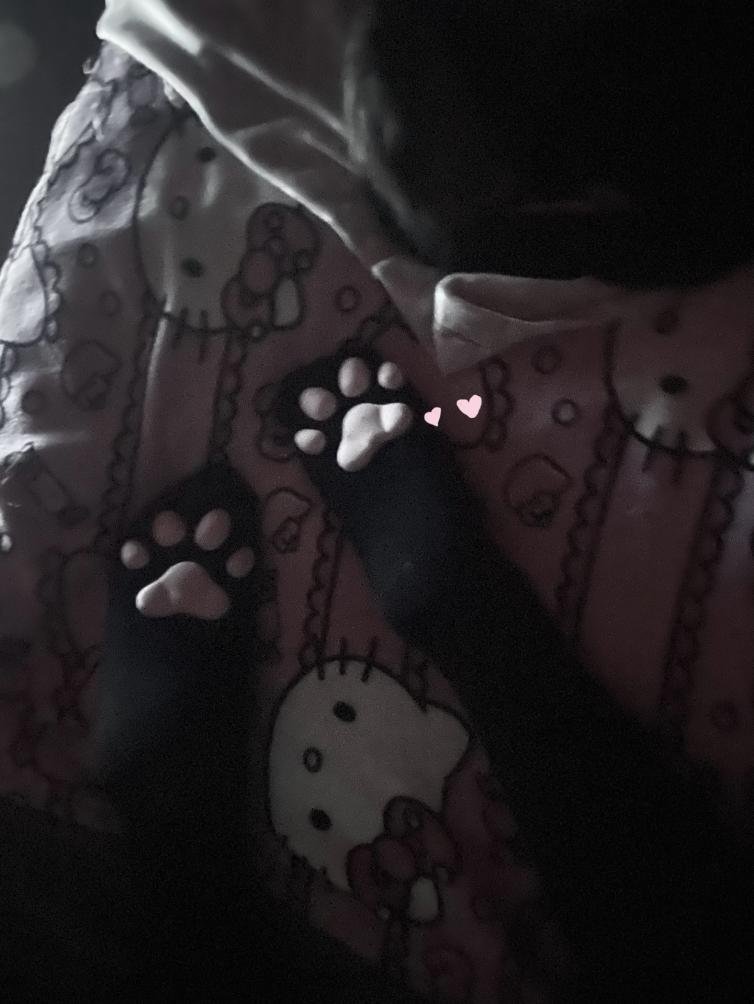 lustfulkxtty's tweet photo. More pawiis for dada :3 #Egirl #Gooner #Kink #Horny https://t.co/ITCxg5HHRD