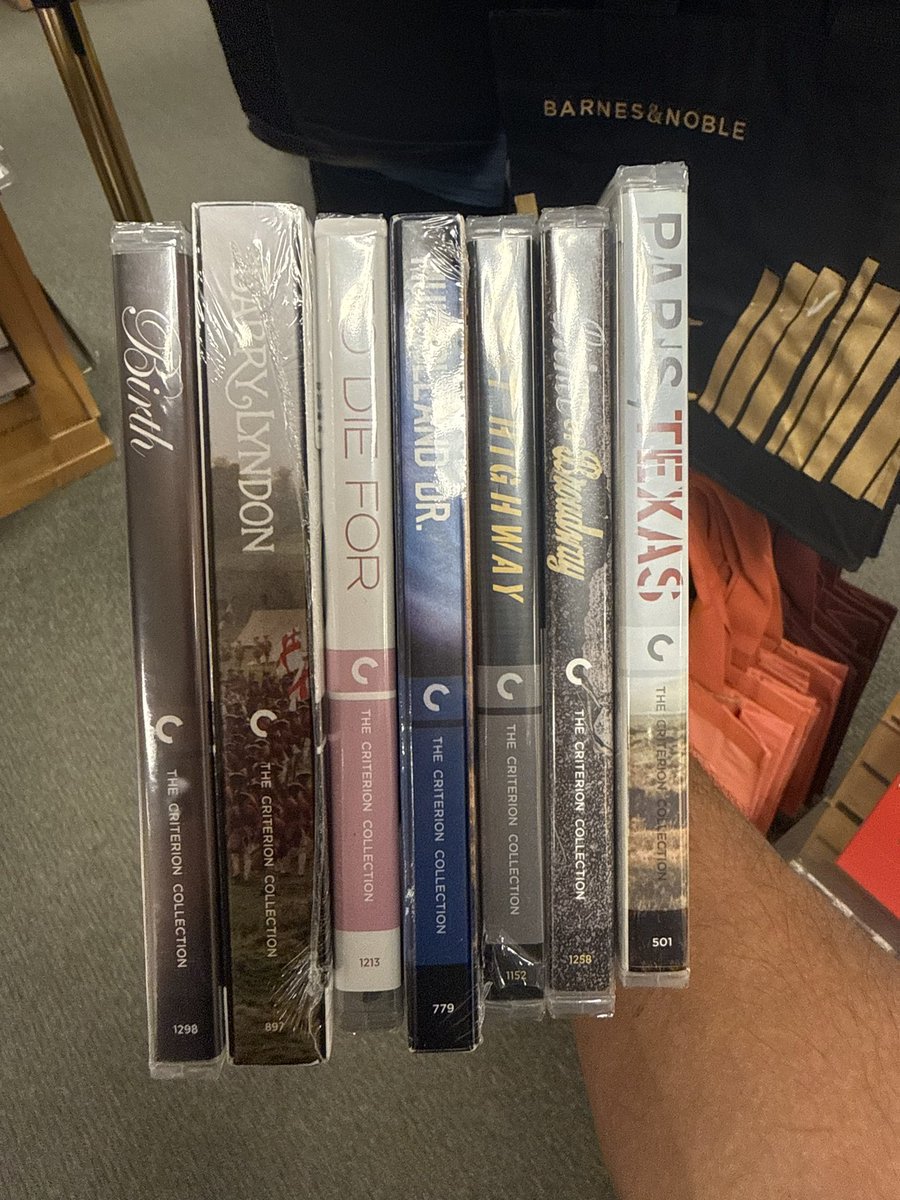 buzzonacid's tweet photo. PHYSICAL MEDIA WILL NEVER DIE #criterion https://t.co/Tl15kJpJWo