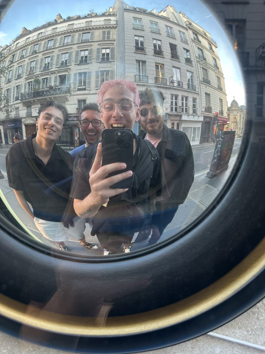 72_Fujiwara's tweet photo. 2 weeks ago in Paris we had the next Regional Champion but we didn’t knew it at the time!!

@falcodiaremi You deserve it so much! https://t.co/h8C6nFXY4D