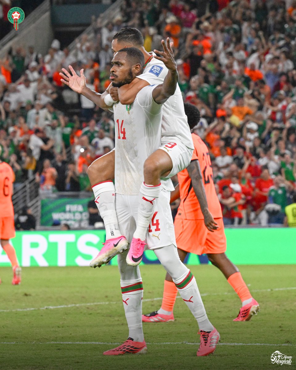 EnMaroc's tweet photo. صور من مباراة تأهل منتخبنا الوطني أمام هولندا 🇳🇱

📸 Snapshots from our qualification match against the Netherlands 

#DimaMaghrib 🇲🇦 #FIFAWorldCup https://t.co/0JD5zj7Qbm
