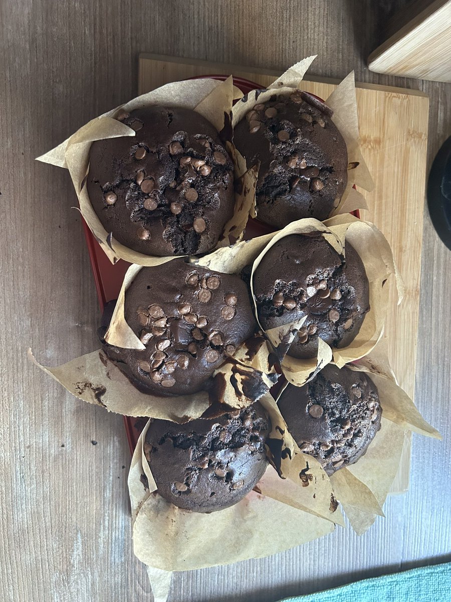 pixie_dvsst's tweet photo. Muffins but something went wrong https://t.co/mBmEhXsr7N