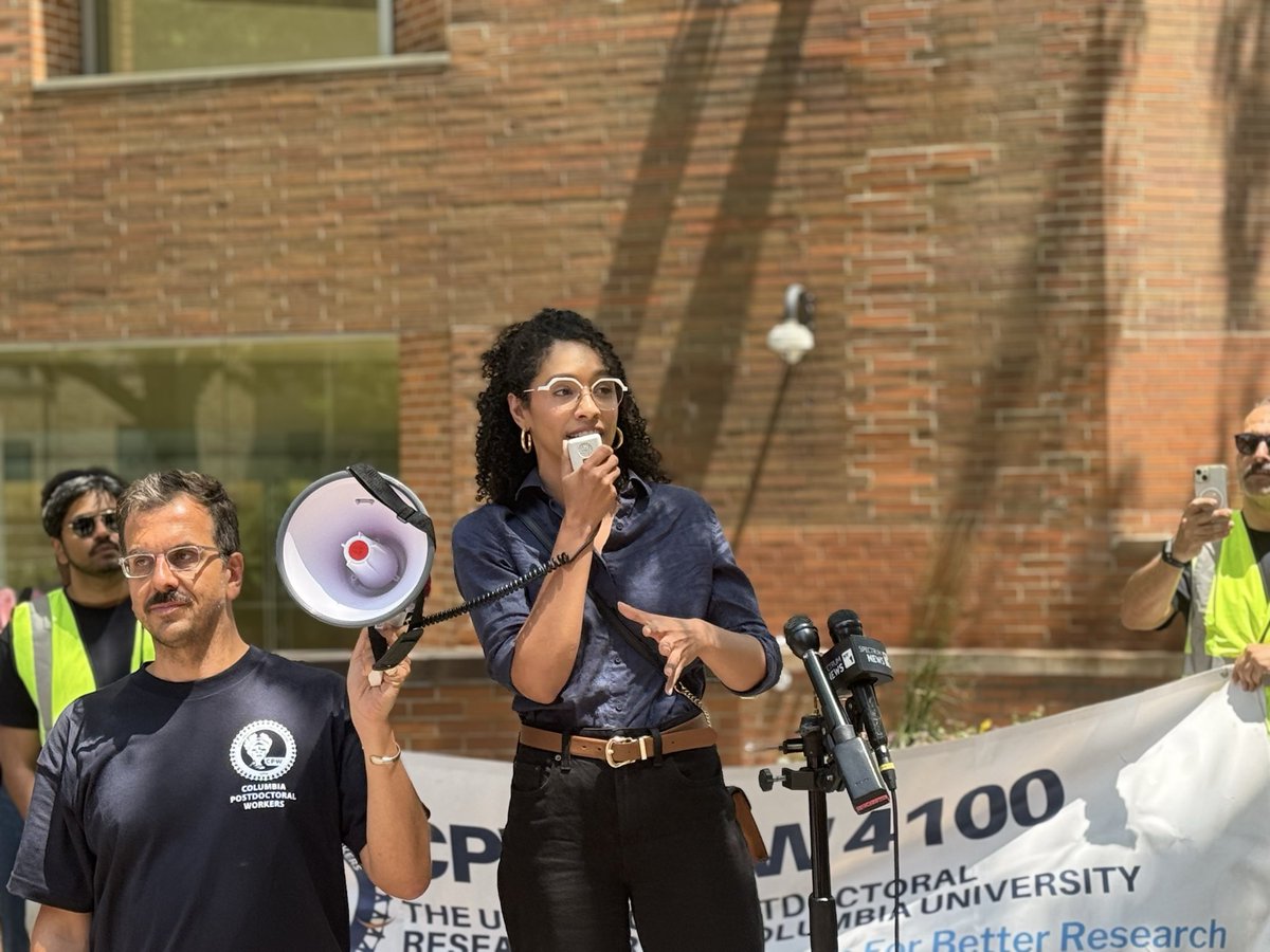 cayla_bam's tweet photo. Claire Valdez, Brad Lander and Darializa Avila Chevalier are appearing together for the first time since their primary wins to rally w/ Columbia University postdocs in contract negotiations. 
Their contract expires tonight. https://t.co/ZWdbV8OASX