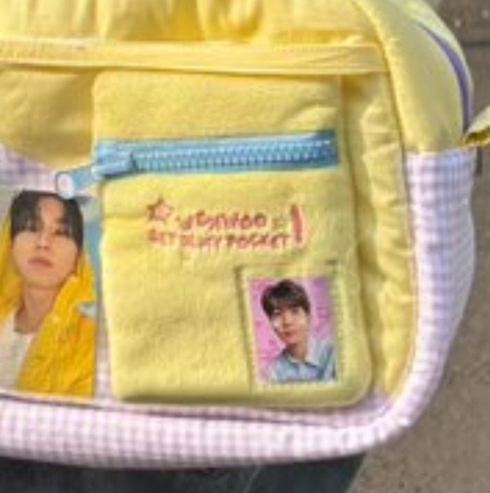 sforsnoo's tweet photo. @hayjjjj BINGUNG TAPI Kepikiran strap ini ganti jadi warna baby blue or paling nanti strapnya ku kasih pita melilit gitu warna baby blue TAPI KAYAKNYA BAKAL ANEH 😭

BTW untuk pouchnya kamu bakal open po juga nggak yaw ka https://t.co/Q3OXHu3Bhi