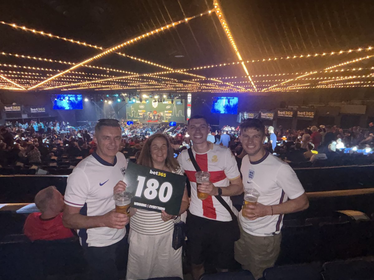 jordan_staten99's tweet photo. NY🏴󠁧󠁢󠁥󠁮󠁧󠁿 https://t.co/4XVl3O62Ky