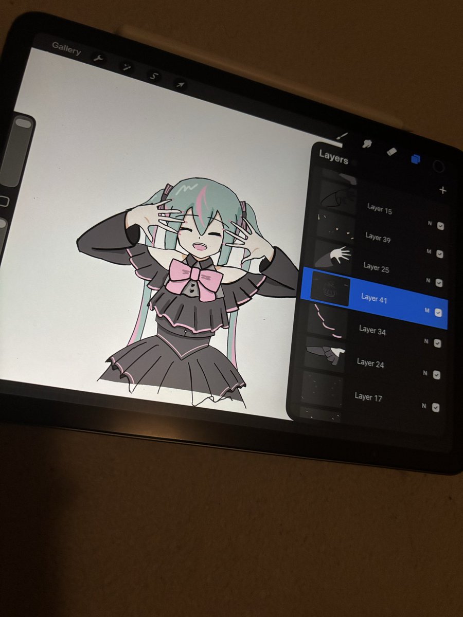 SignboardTokyo's tweet photo. 音信不通ぎみのサインボードトーキョーですが、更新できないぐらい重たい作業に取り組んでおり、裏ではめちゃくちゃ活動中です。
ご期待ください😌 https://t.co/DPbrwVrIsK