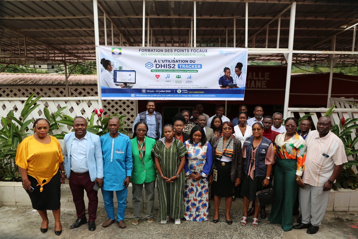 OMS_GABON's tweet photo. 📍#Nkok | Le Gabon accélère la digitalisation du suivi des patients HTA et Diabétiques.
L'#OMS accompagne le Ministère de la Santé dans la formation des points focaux des sites pilotes au #DHIS2Tracker. 
Des tablettes remis pour accompagner le déploiement.
#HEARTS #SantéNumérique https://t.co/1yuILP4crz