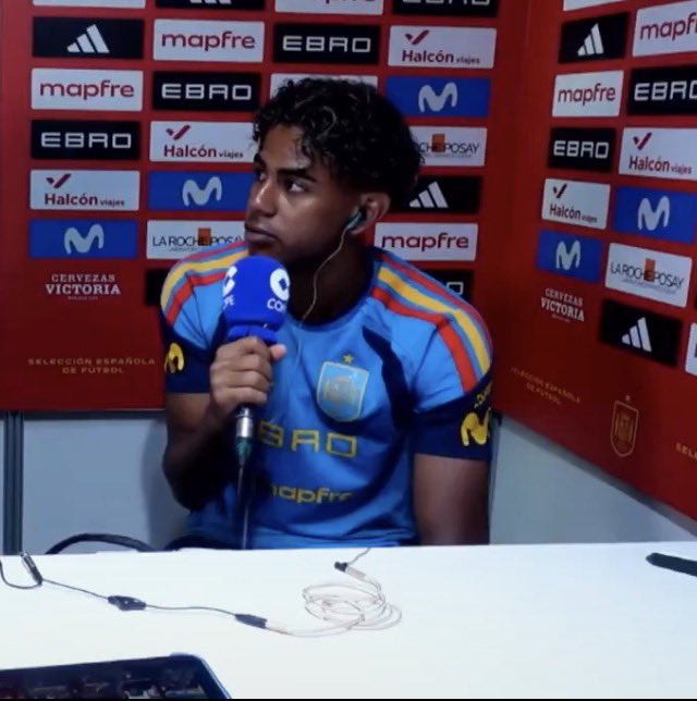 _BeFootball's tweet photo. 🚨 LAMINE YAMAL 🇪🇸 : « les joueurs qui m’impressionnent au Mondial ? MESSI 🇦🇷, VINI 🇧🇷, SAIBARI 🇲🇦. »

(@partidazocope) https://t.co/WD5rcJcKTi